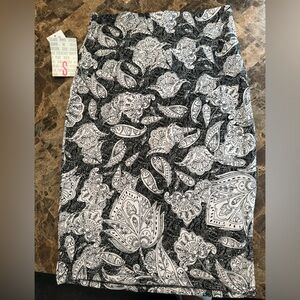 Lularoe Cassie Skirt